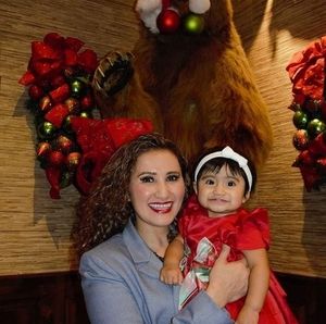 Meet your Posher, Adela